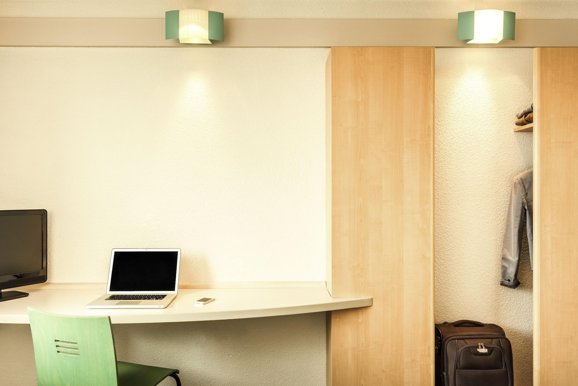 Ibis Paris Porte De Bercy Шарантон-льо-Пон Екстериор снимка