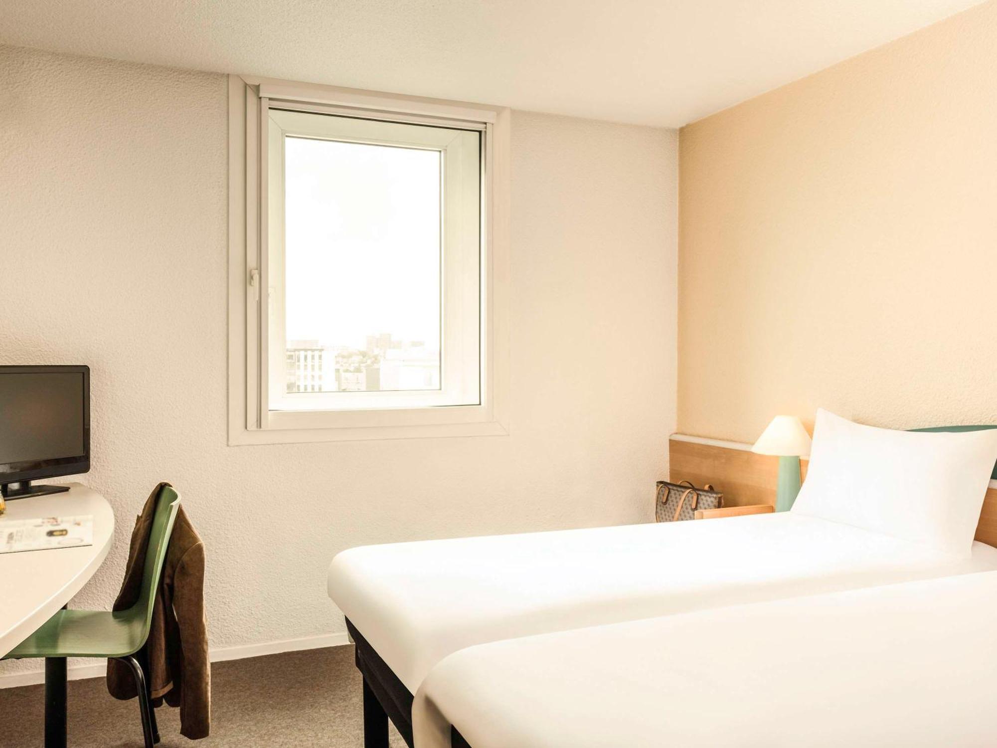 Ibis Paris Porte De Bercy Шарантон-льо-Пон Екстериор снимка