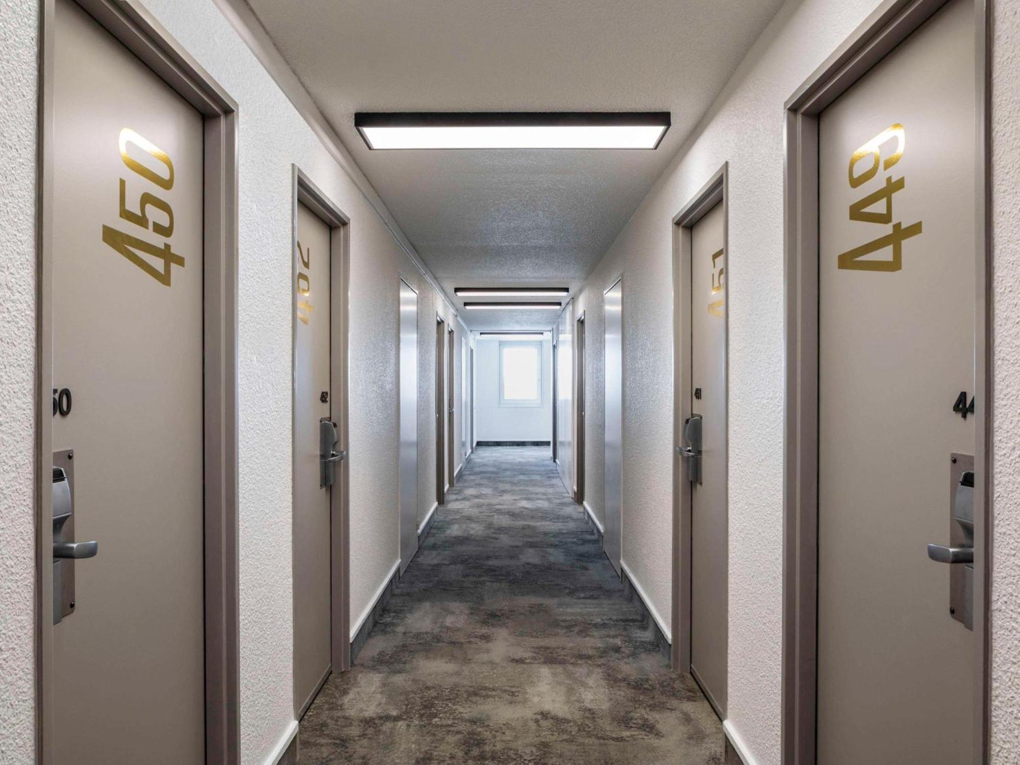 Ibis Paris Porte De Bercy Шарантон-льо-Пон Екстериор снимка