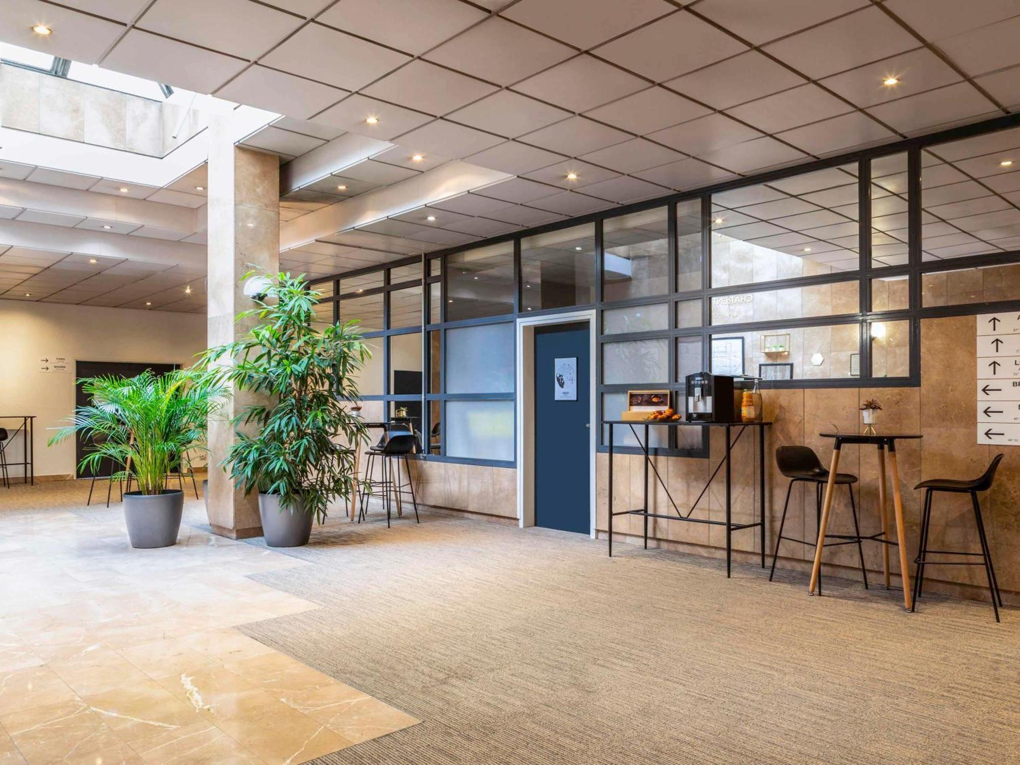 Ibis Paris Porte De Bercy Шарантон-льо-Пон Екстериор снимка
